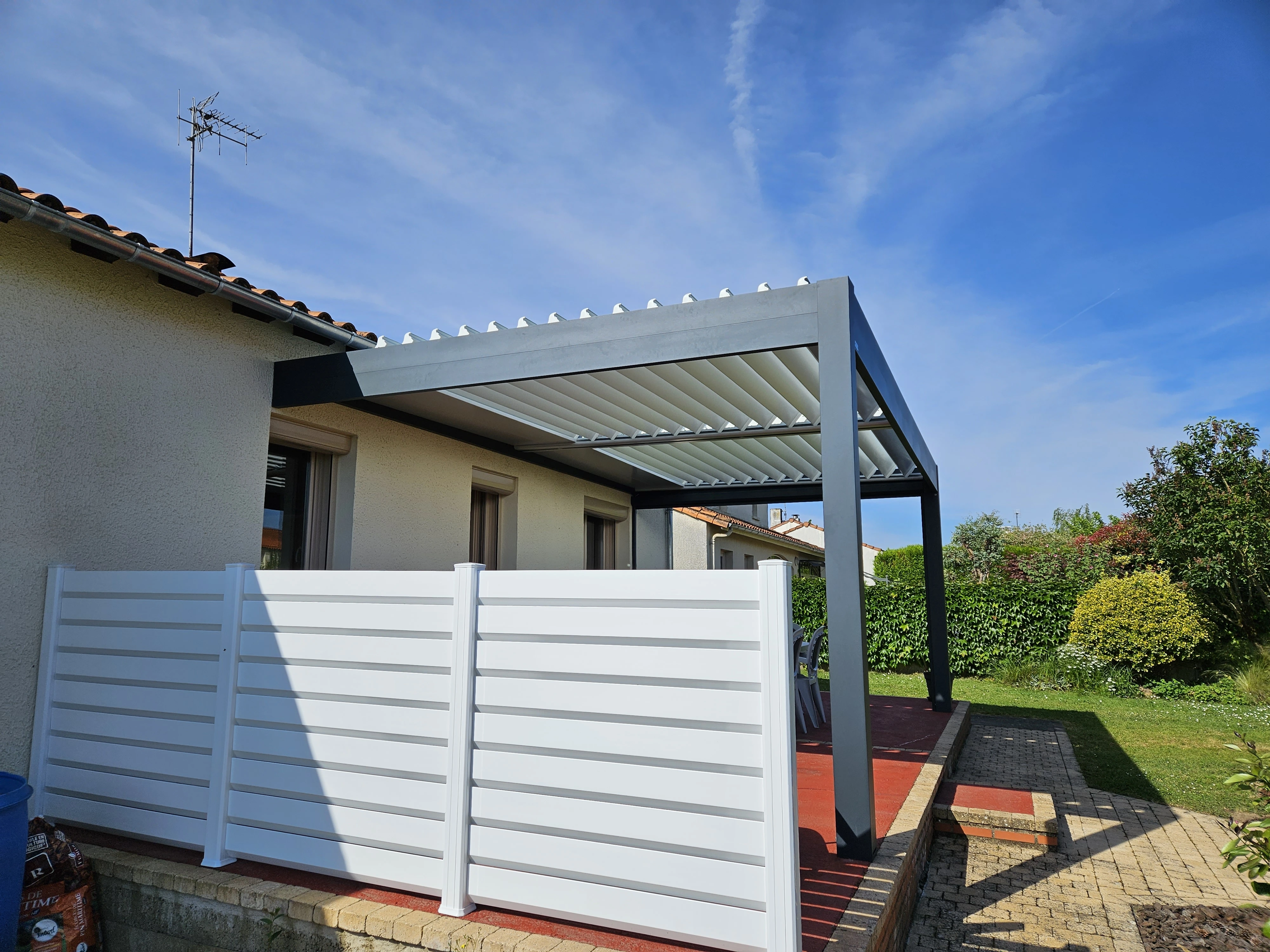 Spmg Menuiserie Generale A Montrevault Sur Evre Carport 3